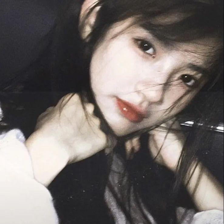 为丑女献上花束